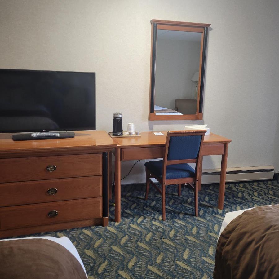 Travelodge By Wyndham Niagara Falls At The Falls Exteriér fotografie