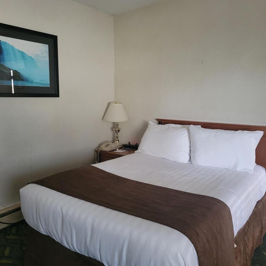 Travelodge By Wyndham Niagara Falls At The Falls Exteriér fotografie