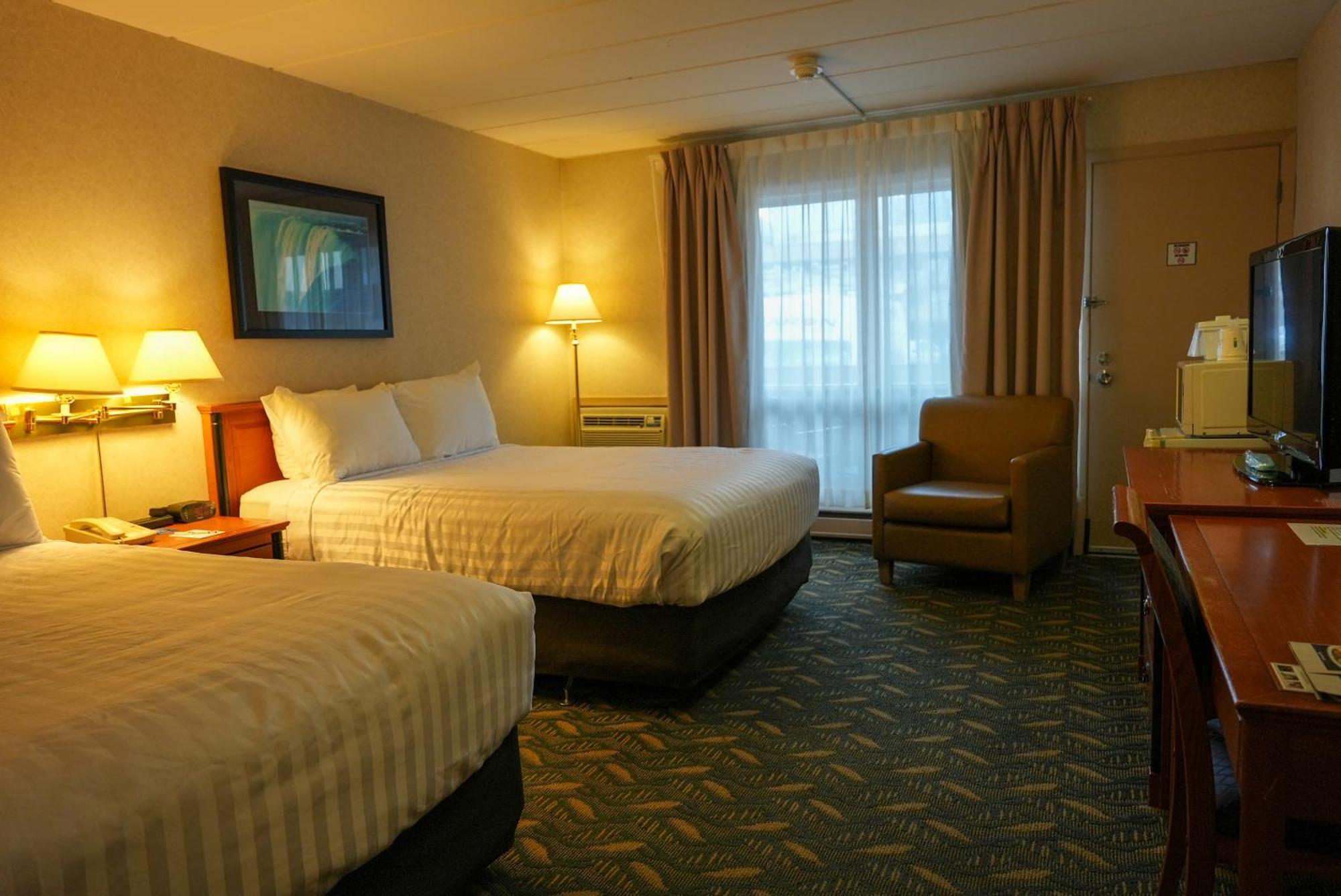 Travelodge By Wyndham Niagara Falls At The Falls Exteriér fotografie
