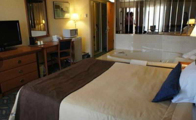Travelodge By Wyndham Niagara Falls At The Falls Exteriér fotografie